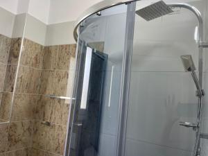 Modern Apartment by the Beach Fishta Q5 23 - Image 11