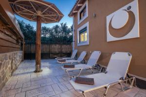 Patio nebo venkovní prostory v ubytování Zamor Family Villa 2