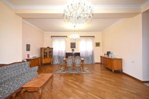 Posezení v ubytování Homestay at City Center