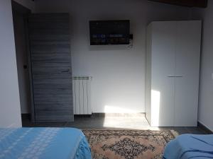 Łóżko lub łóżka w pokoju w obiekcie Casa San Miguel 93 santander