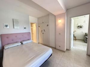 Posteľ alebo postele v izbe v ubytovaní Isla de Roses 1-24