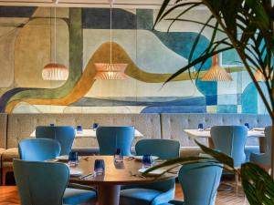 Uma área de estar em Fairmont Rio de Janeiro Copacabana