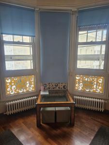 Fotografia z galérie ubytovania Habitacion amplia y centrica en piso compartido v destinácii A Coruña