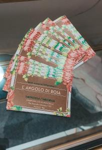 a cake on top of a glass table at L'angolo di Rosa in Campofelice di Roccella +17 photos