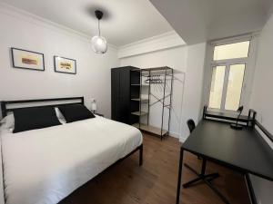 Zdjęcie z galerii obiektu Apartamento de 3 habitaciones a estrenar en Ferrol w mieście Ferrol