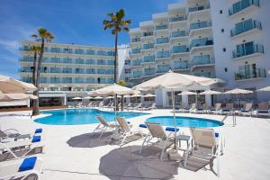 The swimming pool at or close to HSM Golden Playa