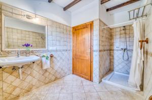 Łazienka w obiekcie Ideal Property Mallorca - Son Perxa
