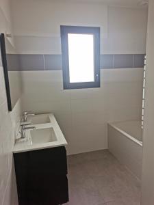 Ένα μπάνιο στο Maison familiale Andernos +15 φωτογραφίες