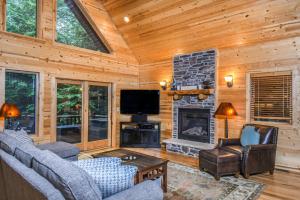 TV a/nebo společenská místnost v ubytování Claralea Lodge