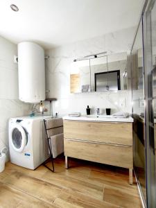 Kuchyň nebo kuchyňský kout v ubytování loft industriel L'Idaho
