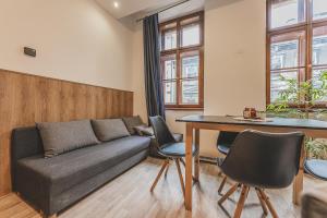 Fotografie z fotogalerie ubytování Carolina's CENTRAL Apartment v destinaci Hradec Králové + 16 fotografií