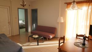 A seating area at Goldener Strand 2