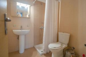 Koupelna v ubytování #S20 Chic 1 BR apartment in the centre of Volos