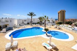 Bazén v ubytování Azahara Playa 34 - One Bed nebo v jeho okolí
