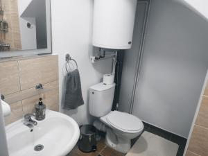 Kopalnica v nastanitvi Apartman Katy