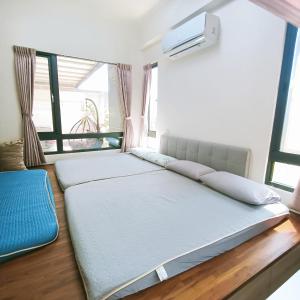 Voodi või voodid majutusasutuse 枋寮鳥窩窩 toas