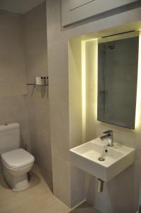 Ein Badezimmer in der Unterkunft Hotel Capri
