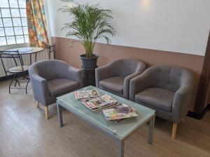 Gallery image of Hotel des Voyageurs in Millau