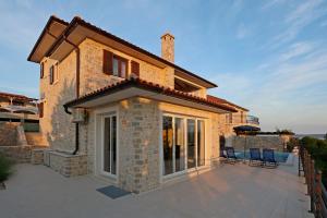 Φωτογραφία από το άλμπουμ του Lurda σε Linardići +17 φωτογραφίες