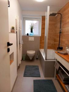 Koupelna v ubytování Ferienwohnung Oberhof + 13 fotografií
