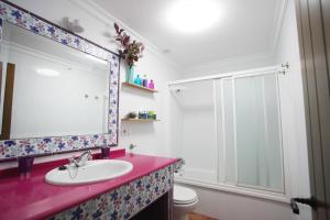 Kúpeľňa v ubytovaní Casa PauMar, tu casa en Arcos de la Frontera + 16 fotografií