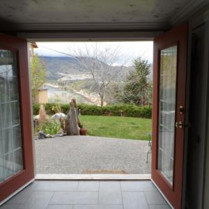 Φωτογραφία από το άλμπουμ του Above the Beach Guest Suites σε Penticton