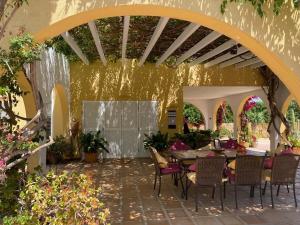 Reštaurácia alebo iné gastronomické zariadenie v ubytovaní CHALET PUERTO REY