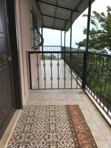 Balkón nebo terasa v ubytování SEYRİ DENİZ VİLLA Villa with sea view