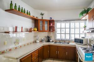 Кухня або міні-кухня у Departamento en Mazatlan con acceso a la playa y alberca común #138