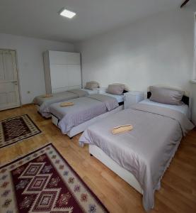 Una cama o camas en una habitación de Apartment Stup