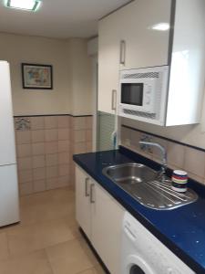 Kuchyňa alebo kuchynka v ubytovaní Casa La Tahona