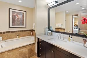Ένα μπάνιο στο Edgemont 2603 - Luxury Ski-in Ski-out Condo +10 φωτογραφίες