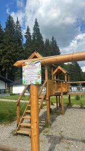 Fotografie z fotogalerie ubytování CLUBUL DACILOR v destinaci Comandău