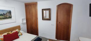 Postel nebo postele na pokoji v ubytování Estudio en el centro de Conil
