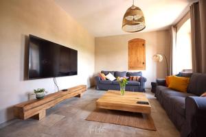 TV/trung tâm giải trí tại La Maison 1717