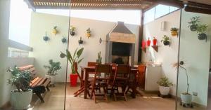 Zona d'estar a Beautiful Penthouse in Lima, in front of the park
