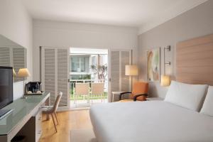 Cama ou camas em um quarto em Doria Hotel Bodrum-City Center