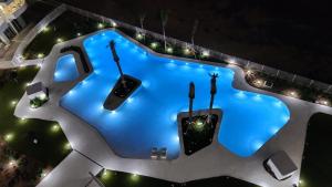 Bassein majutusasutuses Exceptional Apartment in Gran Canet 9th floor with sea view and private garage või selle lähedal
