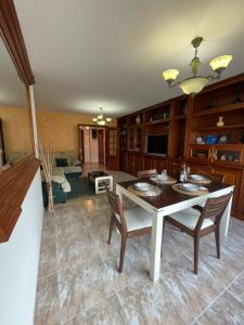 Gambar di galeri bagi Apartamento Vilagarcia di Vilagarcia de Arousa +17 gambar