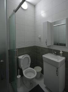 Kylpyhuone majoituspaikassa Luna Apartments Gevgelija