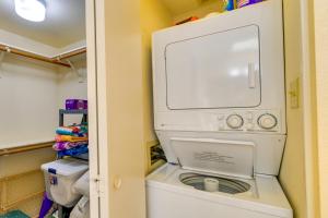 Φωτογραφία από το άλμπουμ του Walk to Rotary Park Lake Havasu City Condo σε Lake Havasu City
