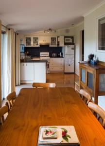 Gallery image of The Mountainview Hideaway in Ventnor +12 photos