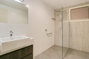 Ένα μπάνιο στο Cadogan Sands +18 φωτογραφίες