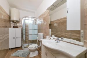 Koupelna v ubytování Sea View Apartment Sandra in Mali Lošinj + 16 fotografií