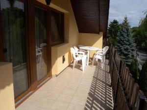 Sio-LÁZÁR 8600 Siófok, 32 Május 1. utca kép - 2