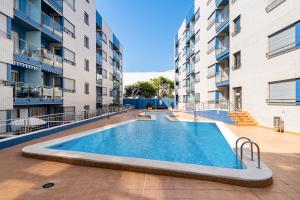 Bazén v ubytovaní Apartament Playa de Los Locos alebo v jeho blízkosti