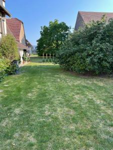 Vonkajšia záhrada v ubytovaní Gîte La maison de Jules