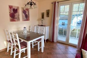 Billede fra billedgalleriet på Strandwohnungen Sellin - WG07 mit 2 Balkonen i Ostseebad Sellin