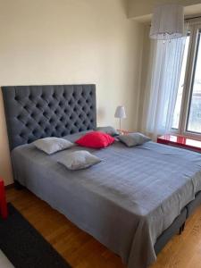 Postel nebo postele na pokoji v ubytování Foorumi korter super rõduvaatega / Kotimaailma Apartments