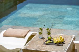 Bazén v ubytování Salvator Villas & Spa Hotel nebo v jeho okolí